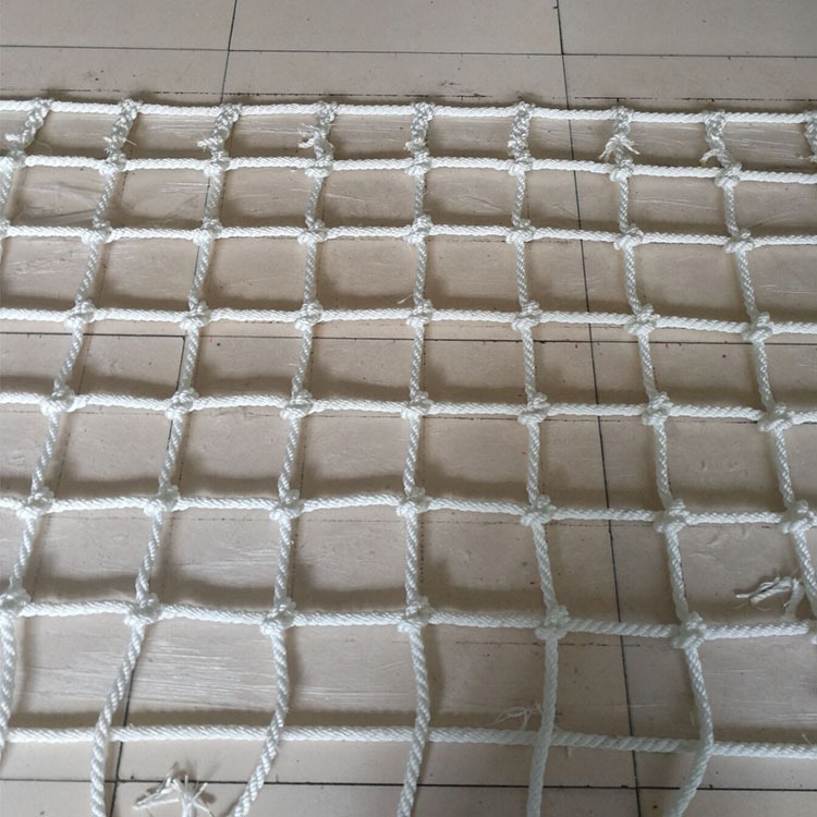 白色安全网