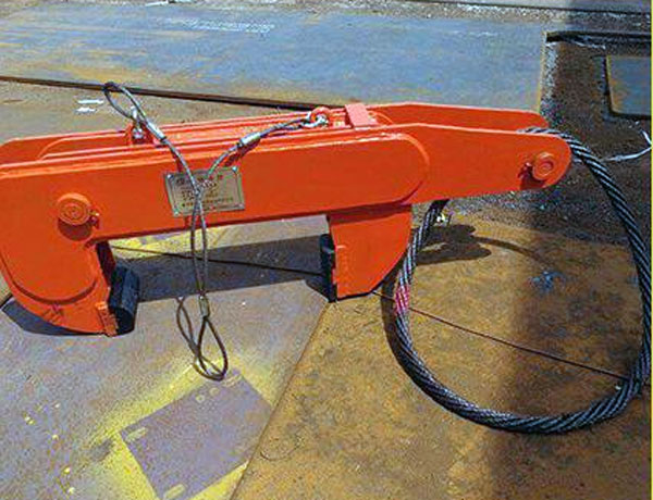 大渡口钢卷翻转吊具